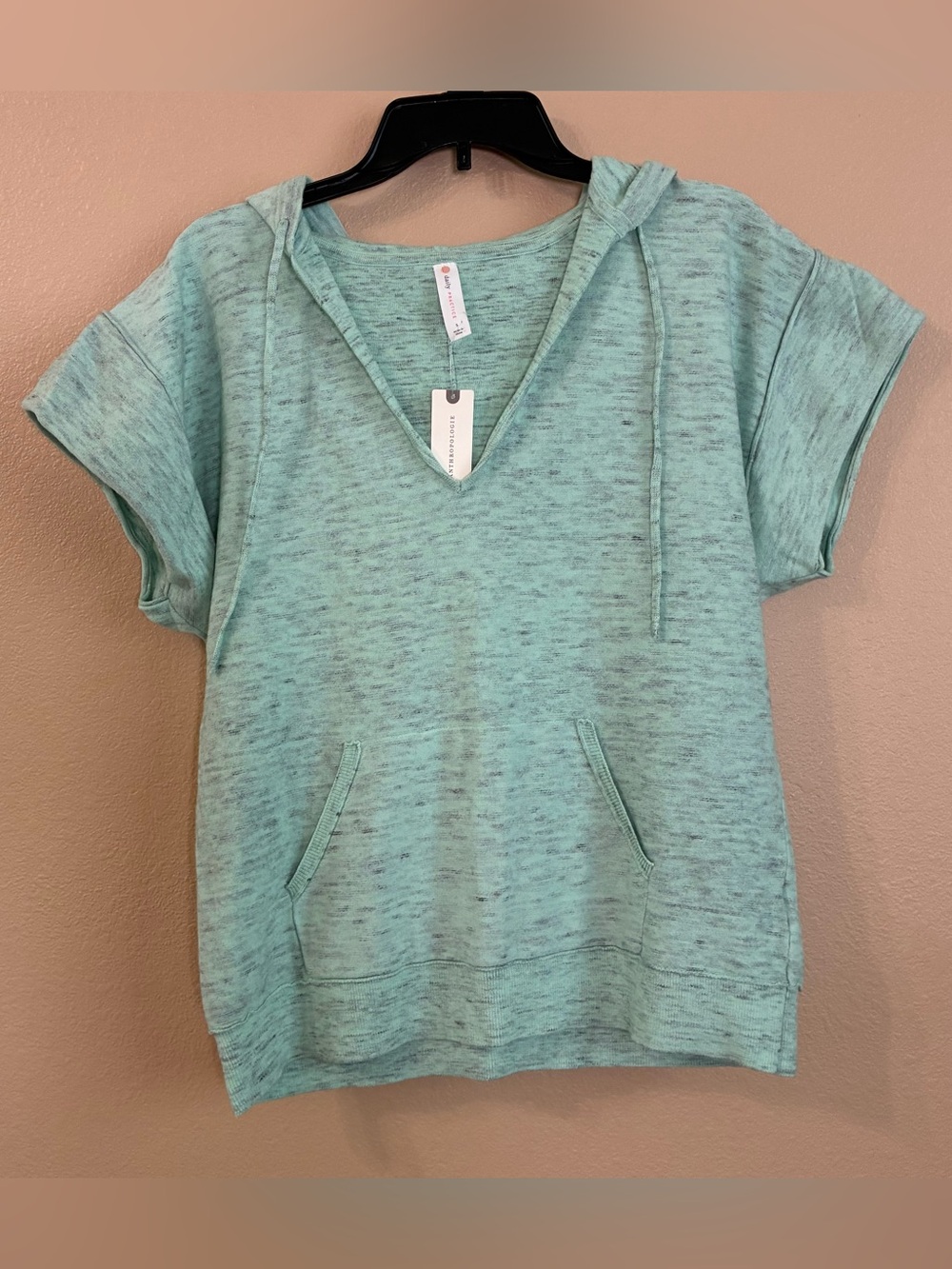 Daily Practice New Small Hooded Short Sleeve Sweater Mint Green